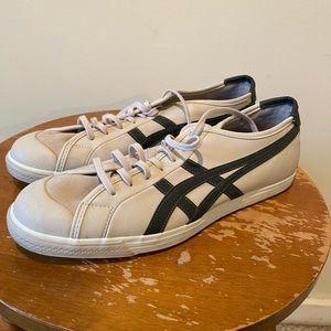 ASICS Onitsuka Tiger sneakers. Sz 10.5